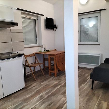 Bischoffsheim Appart'Hotel Les Acacias Courte Et Longue Duree מראה חיצוני תמונה